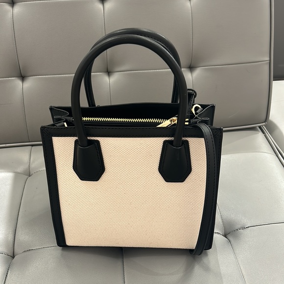 Michael kors handbag - Picture 3 of 4